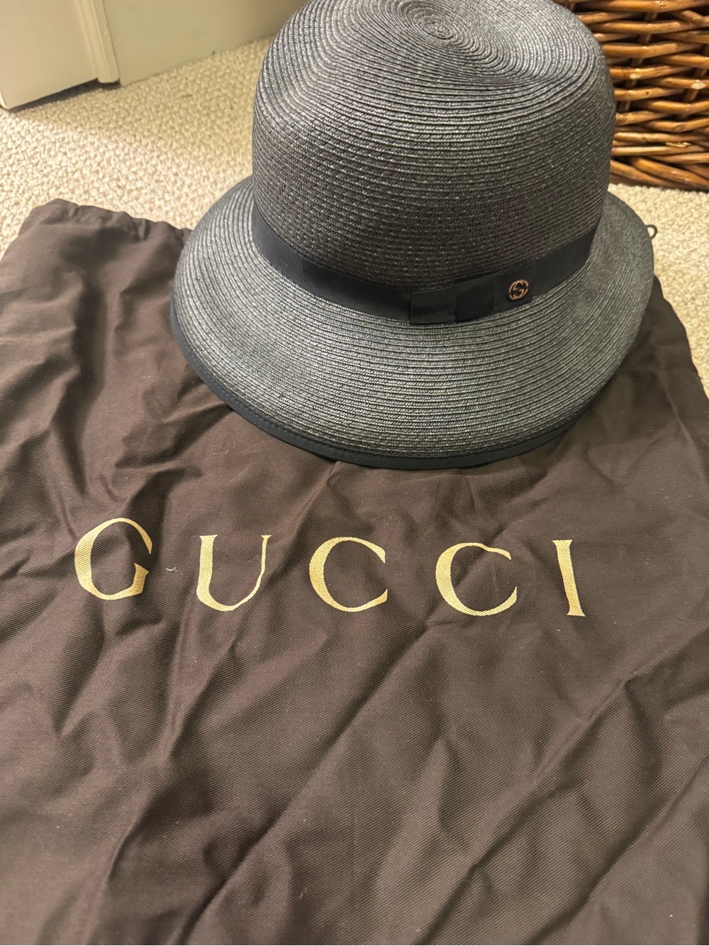 Gucci Gray Straw Cloche Hat with Black Band and Gold Logo